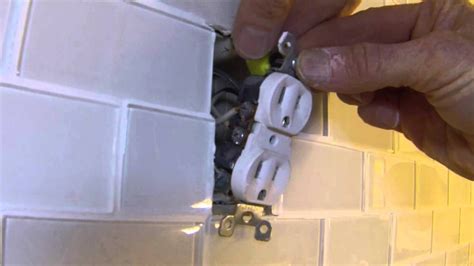 outlet spacers for tile backsplash